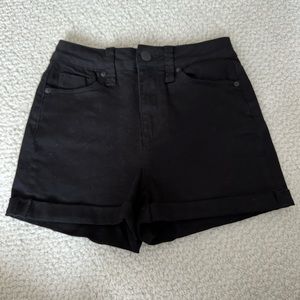 Black jean shorts, high rise never worn!